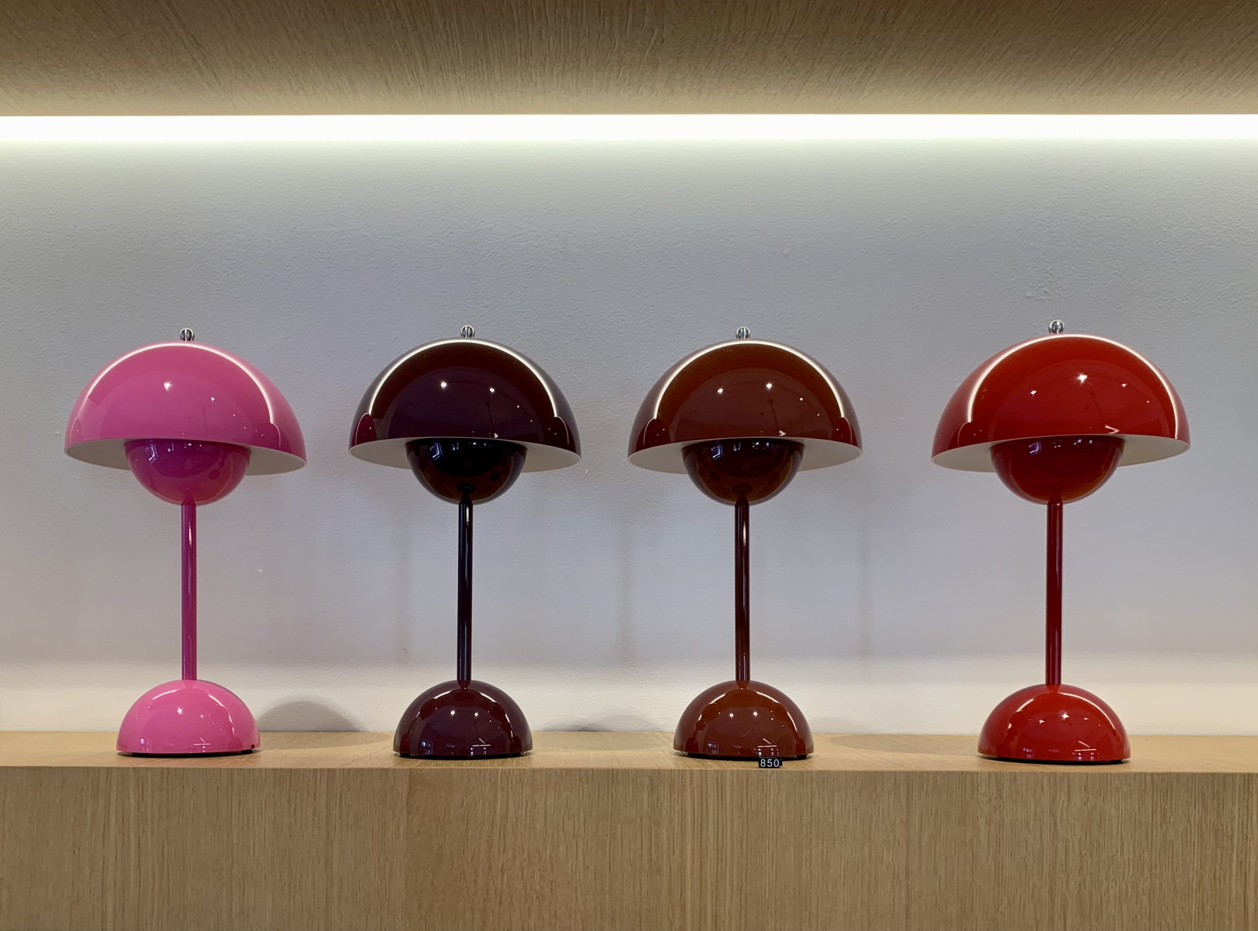 FlowerPot VP9 av Verner Panton för &Tradition